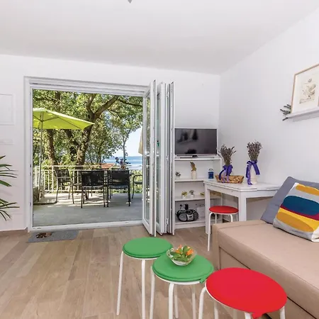 Gorgeous In With Kitchen